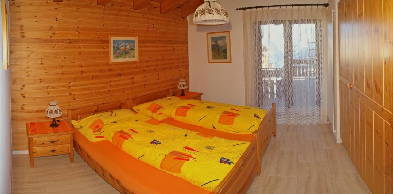 Haus Arolle, *